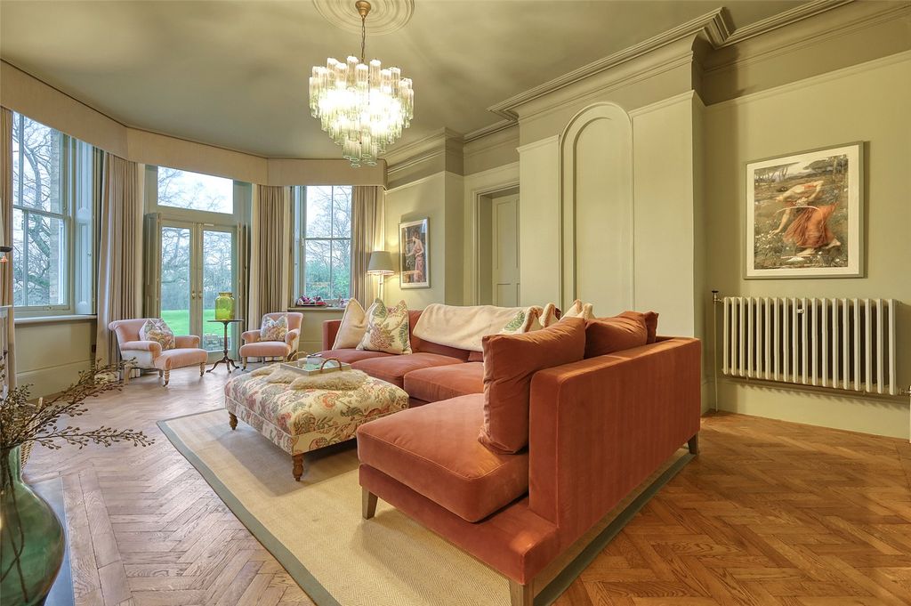 Property photo 3 of 19 Drawing Room