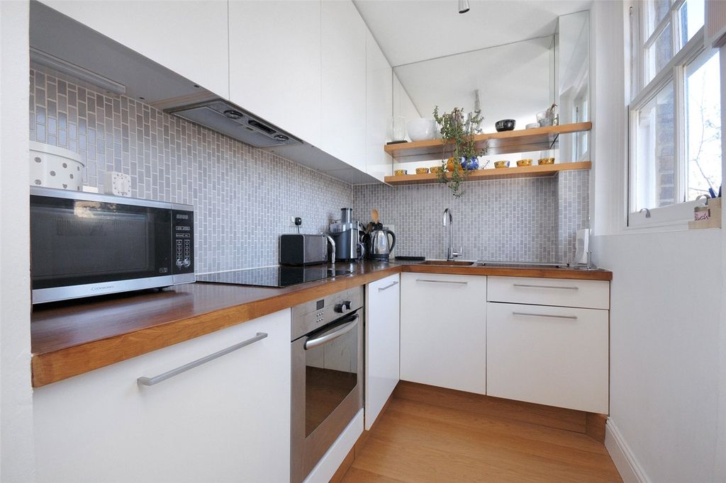 Property photo 3 of 6 Picture No. 06