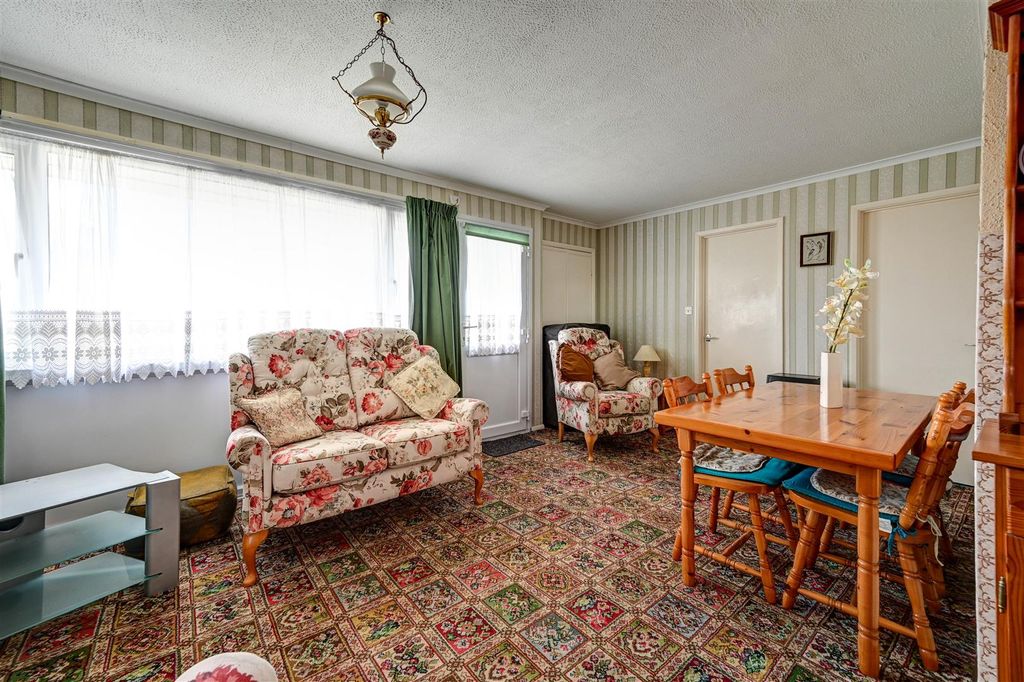 Property photo 3 of 9 Living Dining Area 2.Jpg