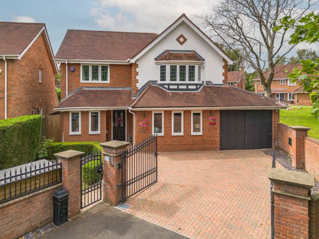 Property photo 1 of 53