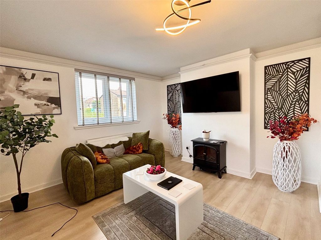 Property photo 2 of 10 Picture No. 06