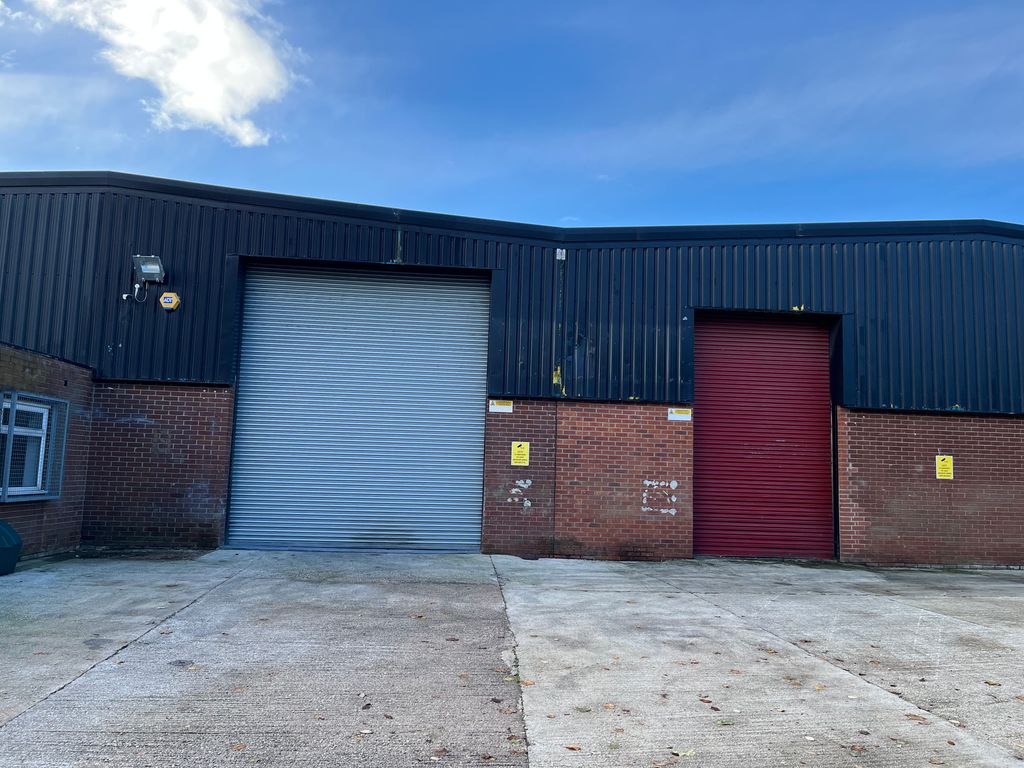 Property photo 3 of 12