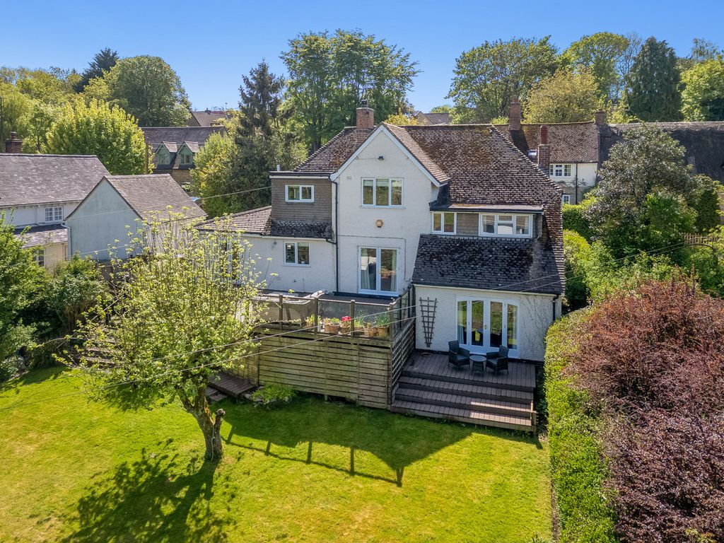 Property photo 3 of 32