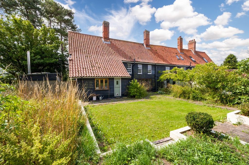 Property photo 2 of 26 Foxglove Barn-44