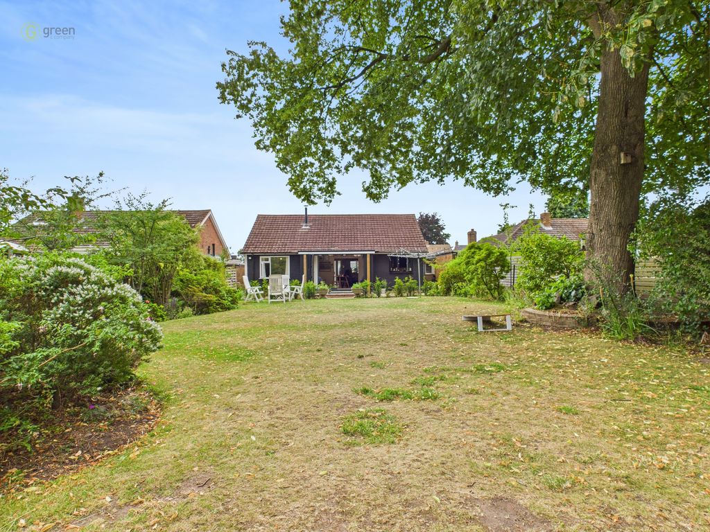 Property photo 2 of 17 Cam03830G0-Pr0176-Still018