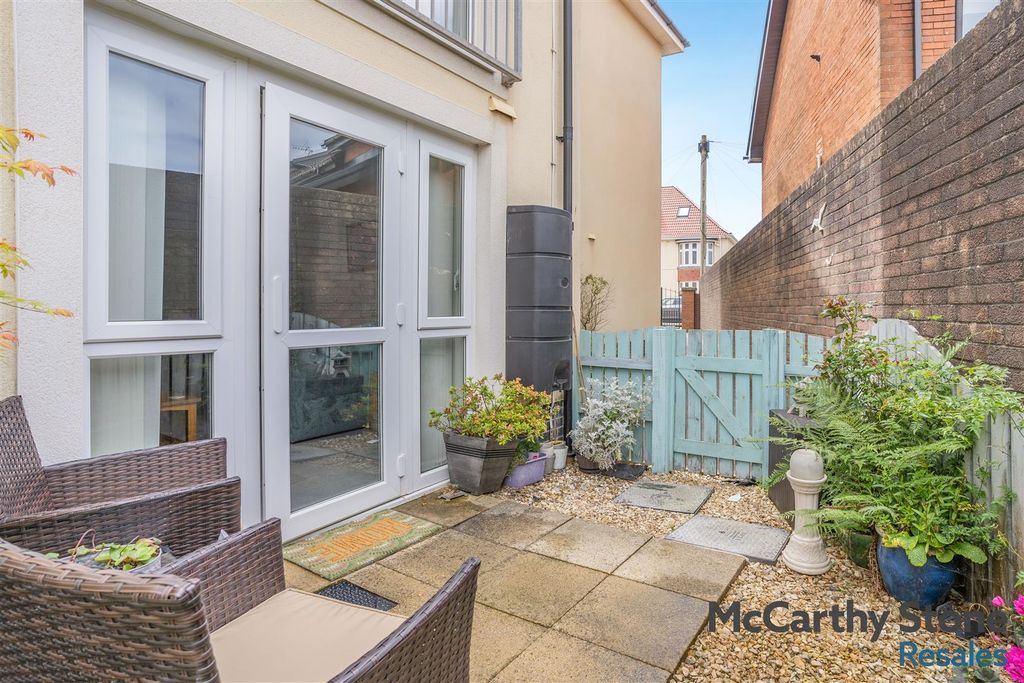 Additional image 19 of 1 bed flat for saleMiddleton Court, Picton Avenue, Porthcawl CF36
