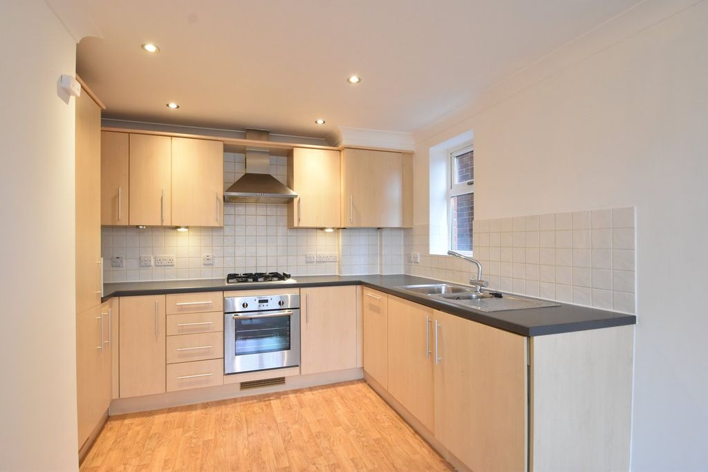 Property photo 2 of 6