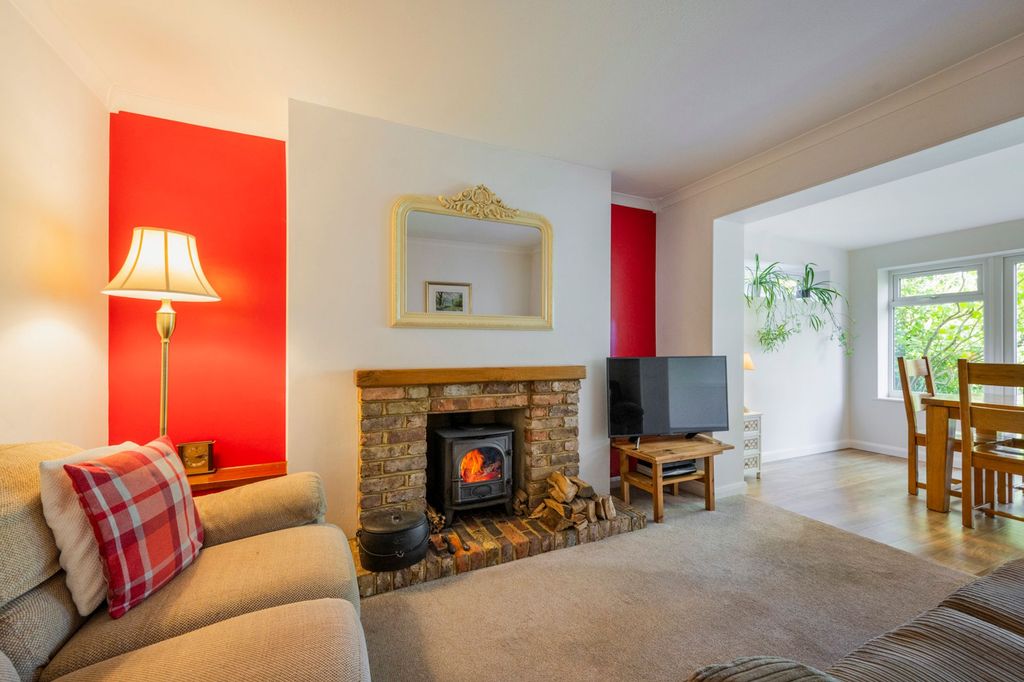 Property photo 2 of 16 Sitting Room