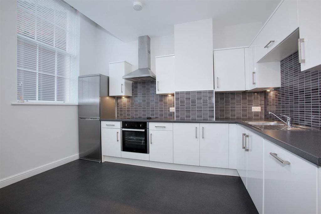 Property photo 2 of 12 Img_8174_5_7_Tonemapped Copy.Jpg