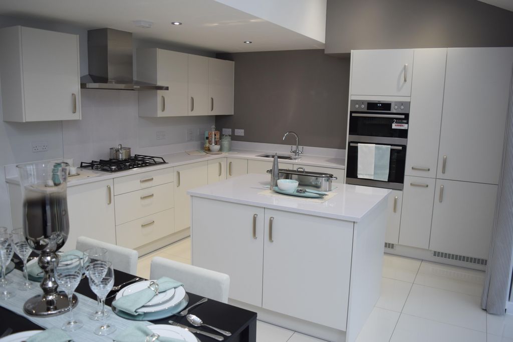 Property photo 1 of 13 Kitchen