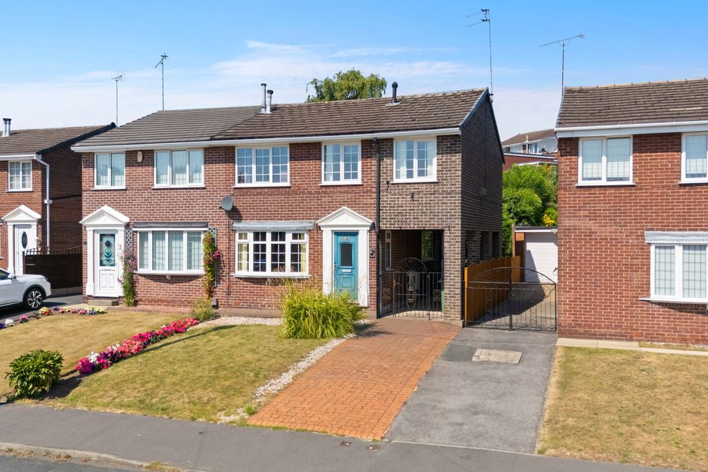 Property photo 1 of 33