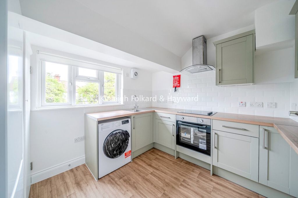 Property photo 3 of 14 Picture No. 06