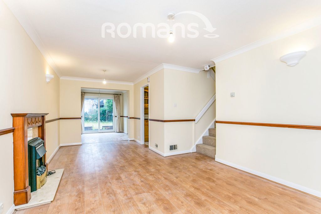 Property photo 3 of 9 Living Rooms