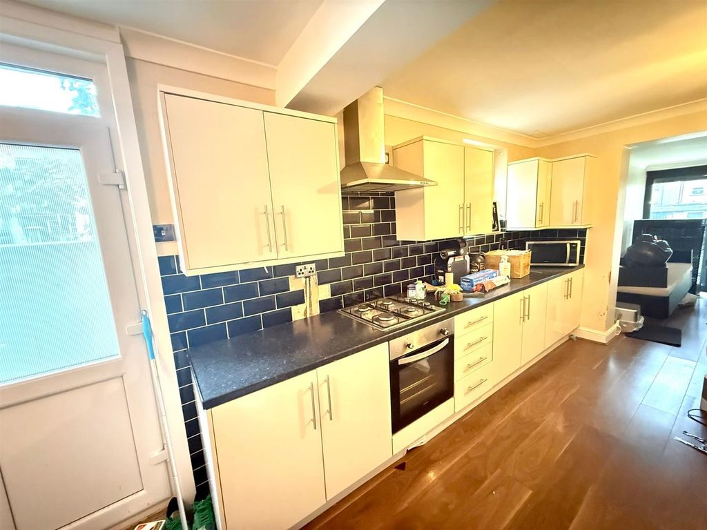 Property photo 3 of 12 Whatsapp Image 2025-10-30 At 11.32.56 (8).Jpeg