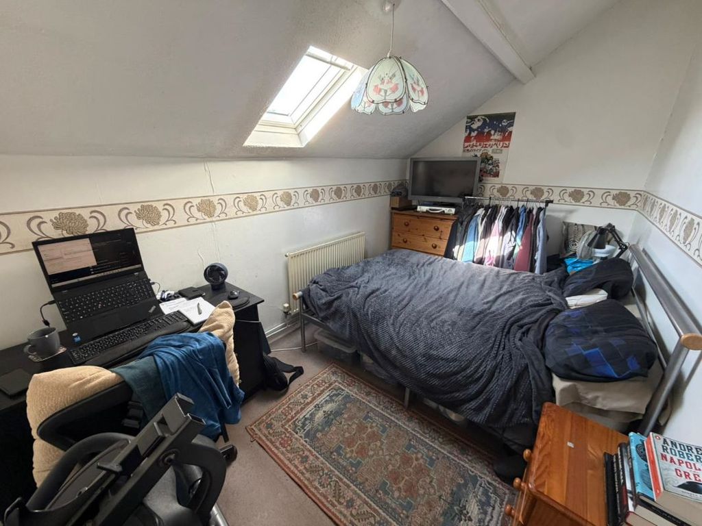 Additional image 6 of 2 bed flat for saleFlat 5 Penrhiwfer Court, Penrhiwfer Road, Tonyrefail, Porth CF39