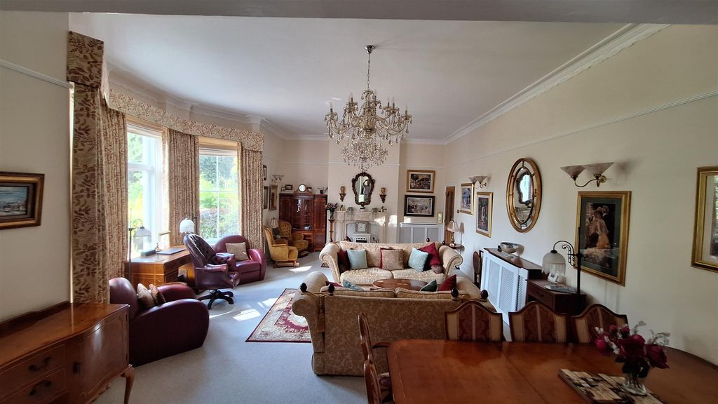 Property photo 2 of 22 Drawing Room.Jpg