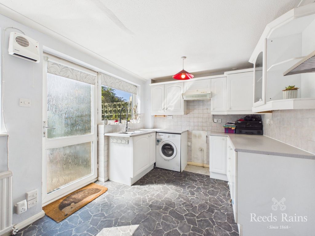 Property photo 3 of 19 Kitchen/Dining Room