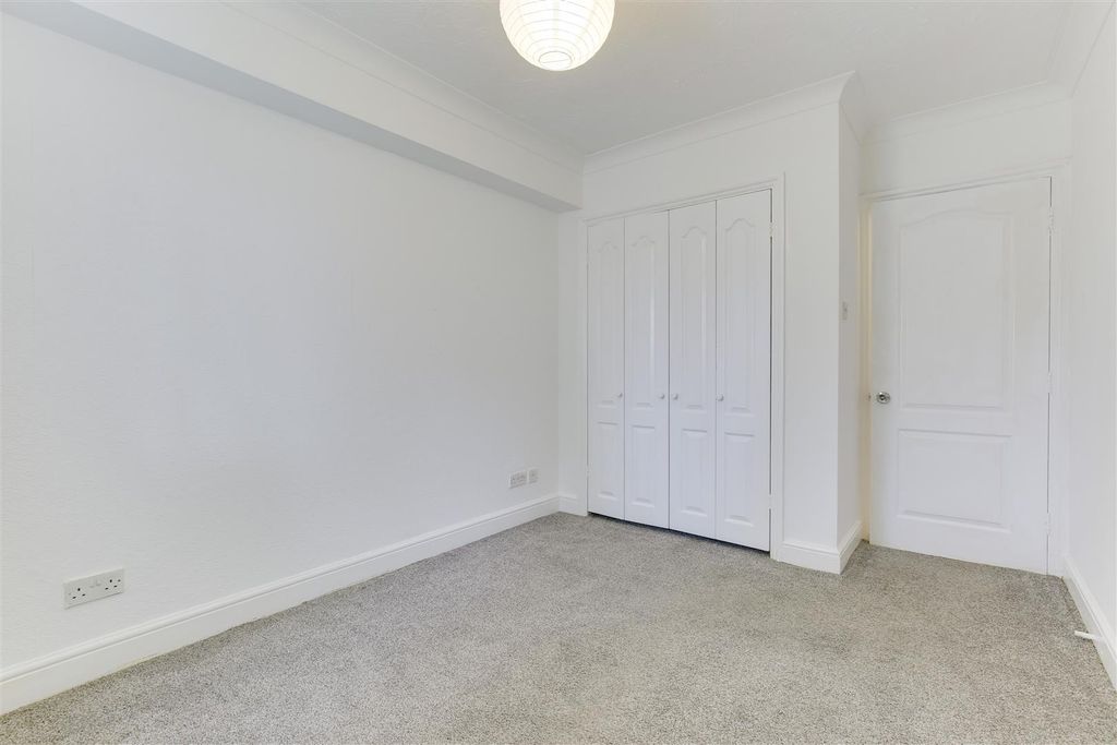 Property photo 3 of 12 2V5A8535-2V5A8539.Jpg