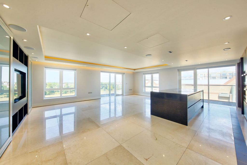 Property photo 1 of 24 Recep-Full