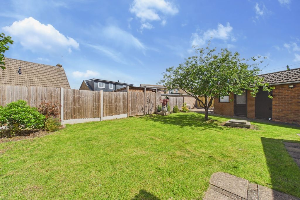 Property photo 2 of 19 Cam02279G0-Pr0115-Still004