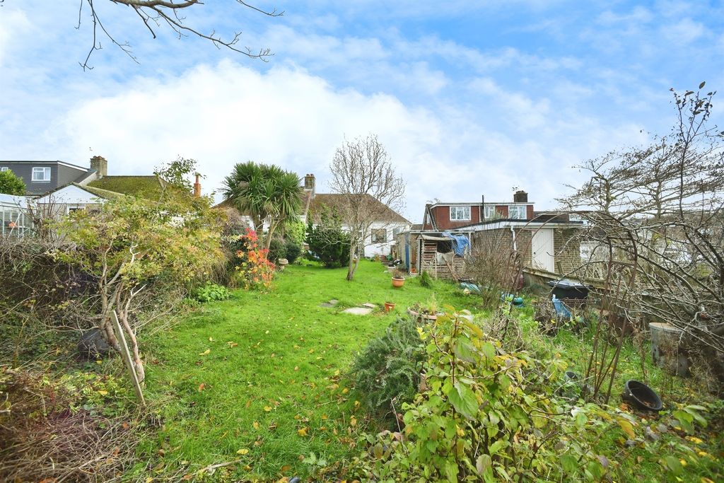 Property photo 3 of 21