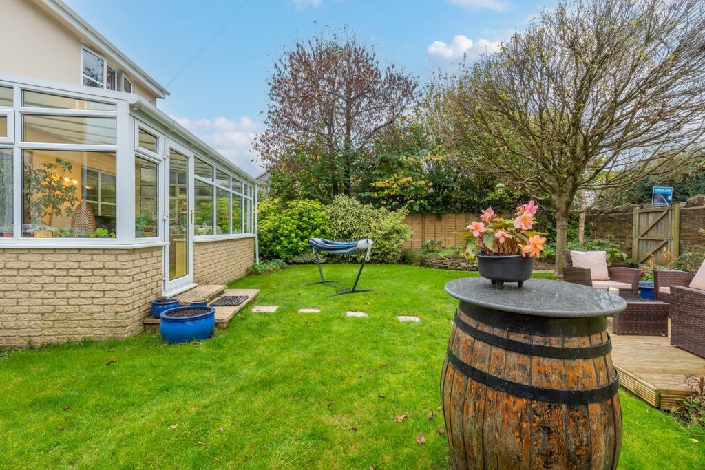 Property photo 2 of 46 Ashleigh (2)