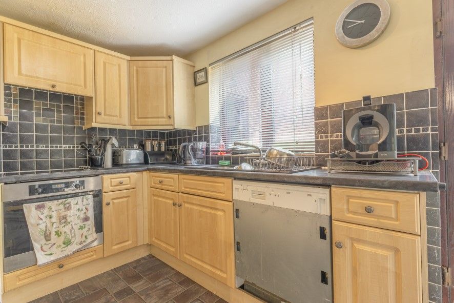 Property photo 3 of 18