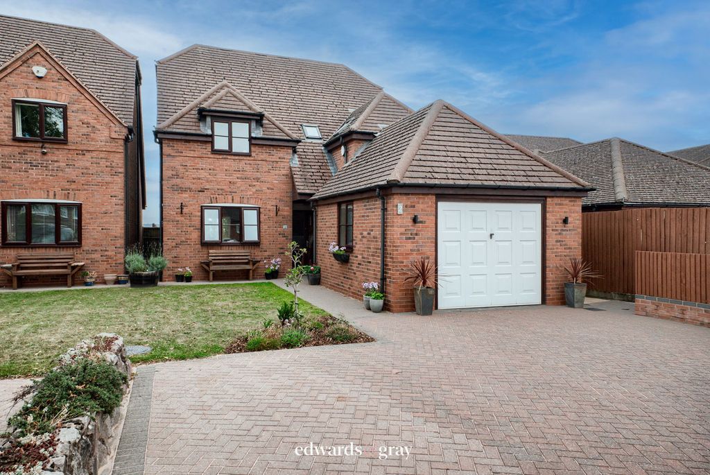 Property photo 1 of 30