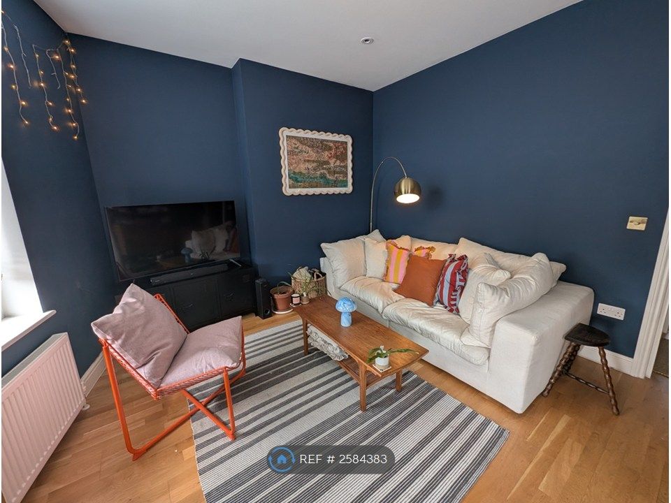 Property photo 1 of 5 Lounge