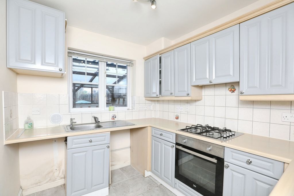 Property photo 2 of 12 Pbox-Img.Jpg