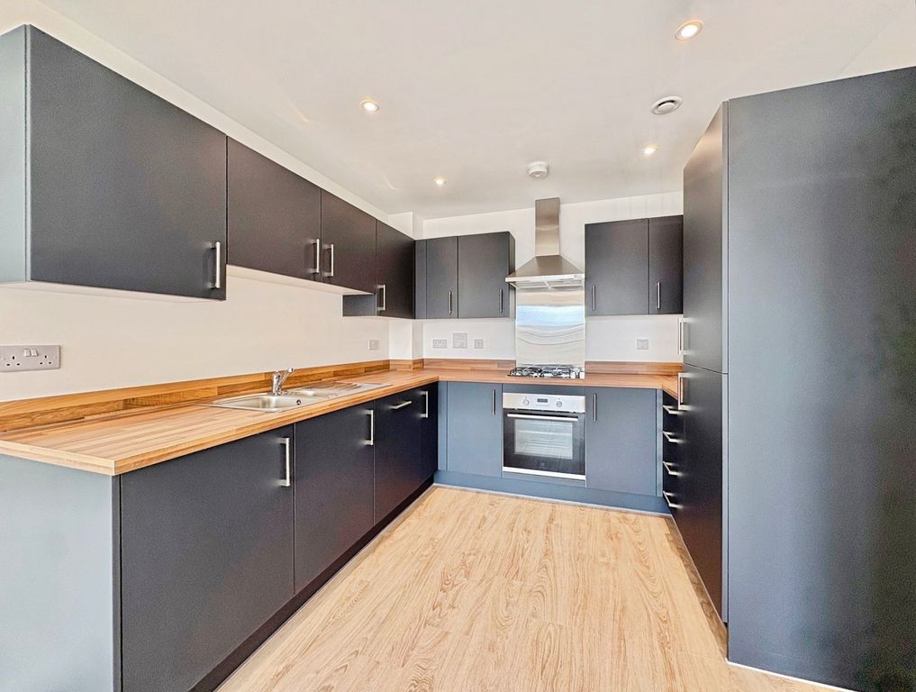 Property photo 3 of 10 Pbox-Img.Jpg