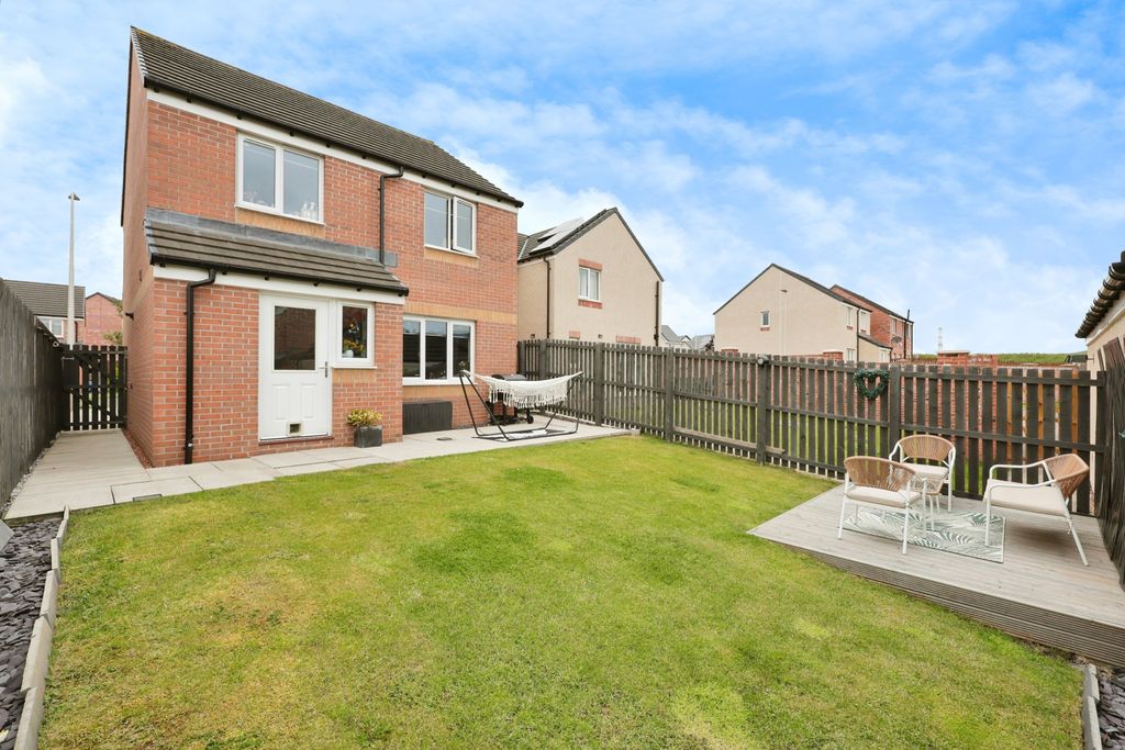 Property photo 3 of 20 Rear Garden