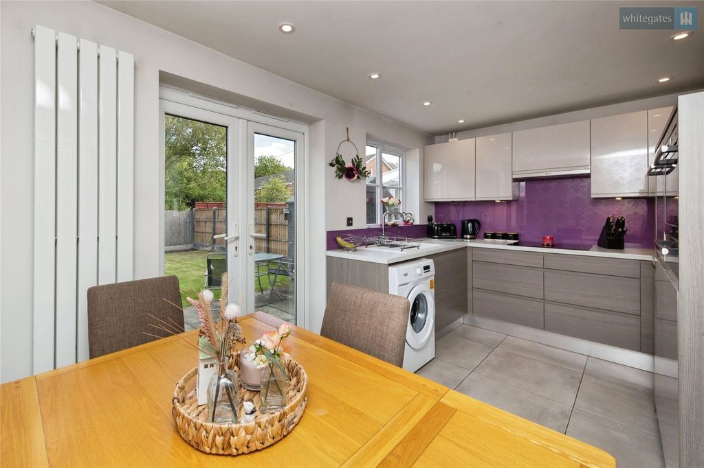 Property photo 2 of 16 Picture No. 08