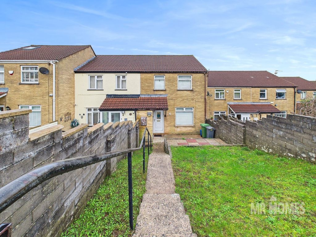 Property photo 2 of 23