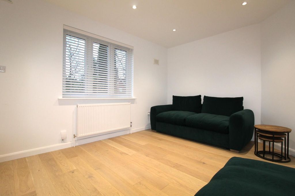 Property photo 3 of 24 Img_9405.Jpg