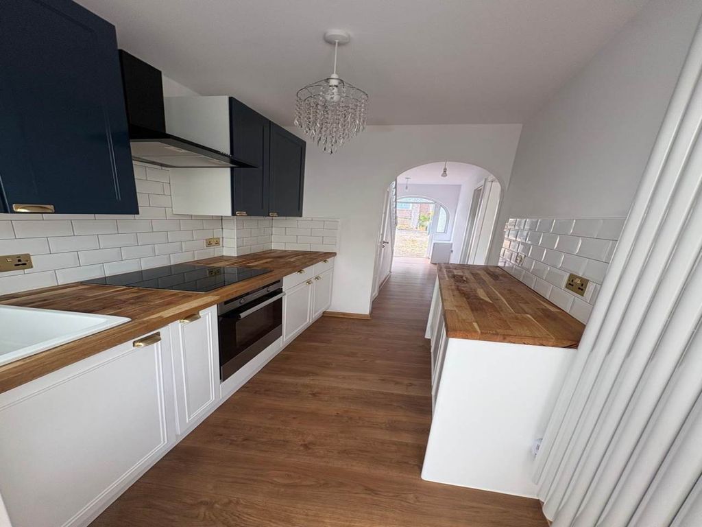 Property photo 2 of 13 Kitchen