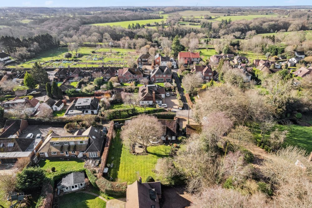 Property photo 3 of 37