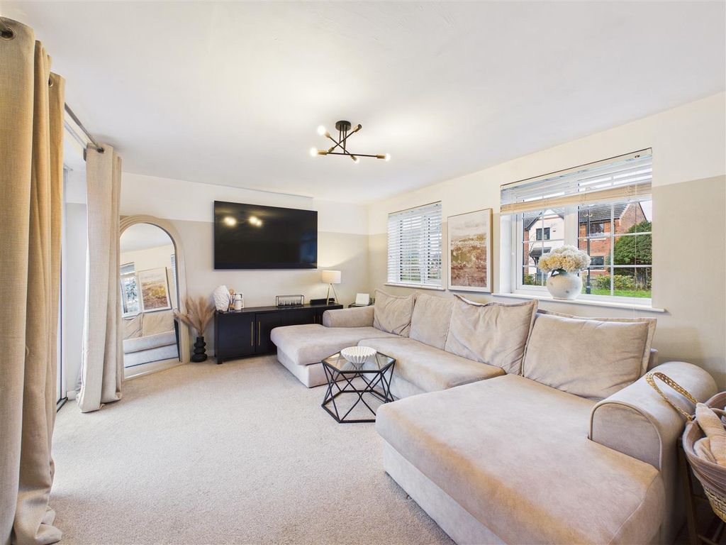 Property photo 2 of 14 Cam05193G0-Pr0120-Still002.Jpg