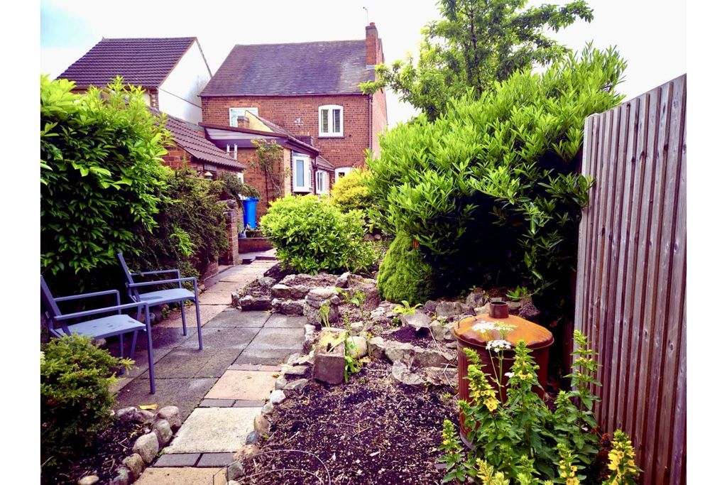 Property photo 1 of 27