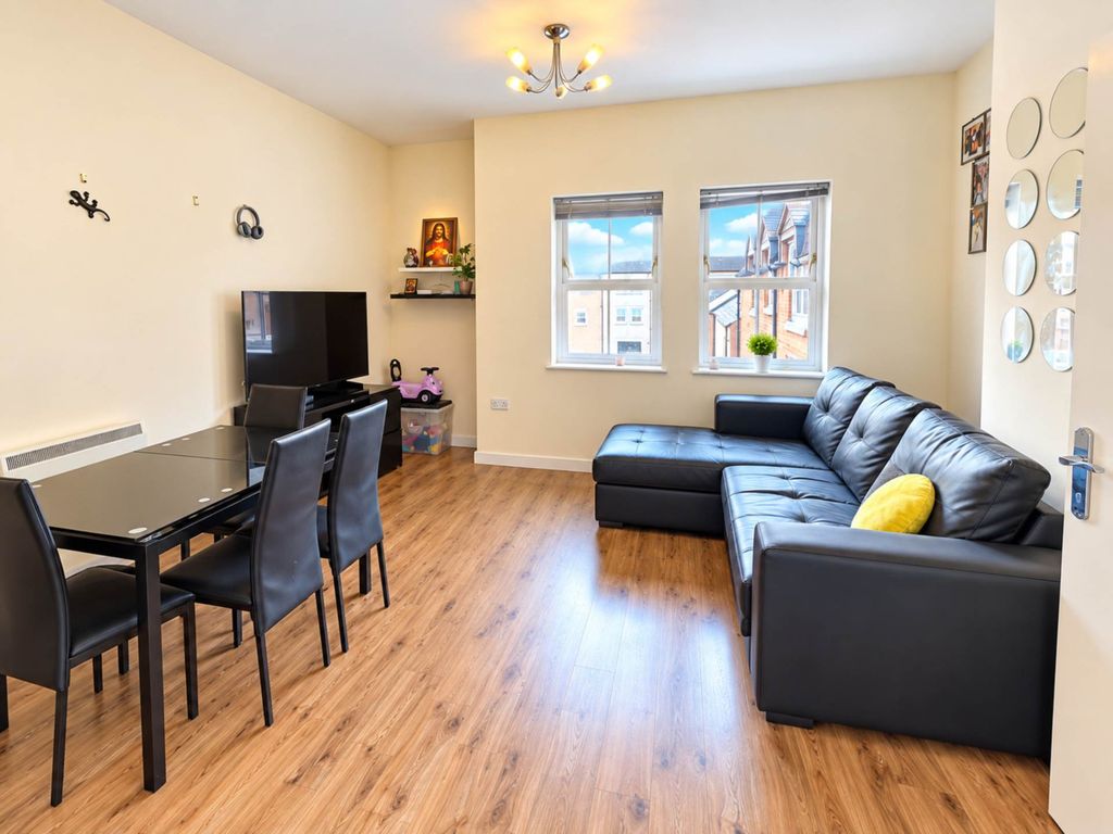 Property photo 1 of 6
