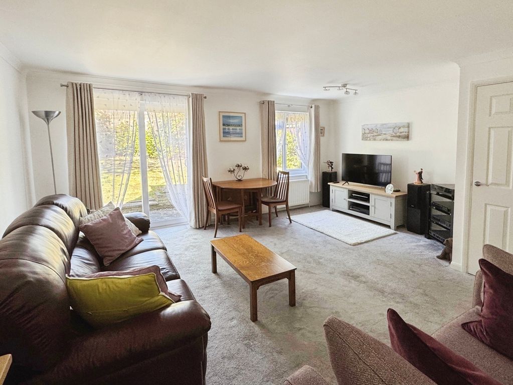 Property photo 3 of 11 Pbox-Img.Jpg