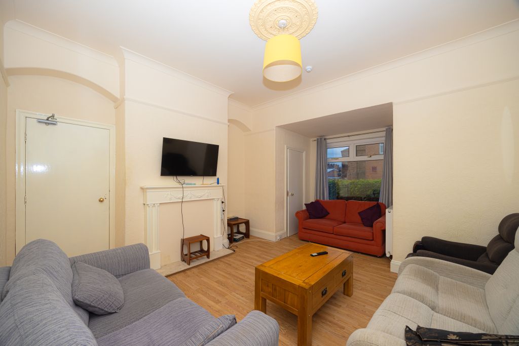 Property photo 2 of 21