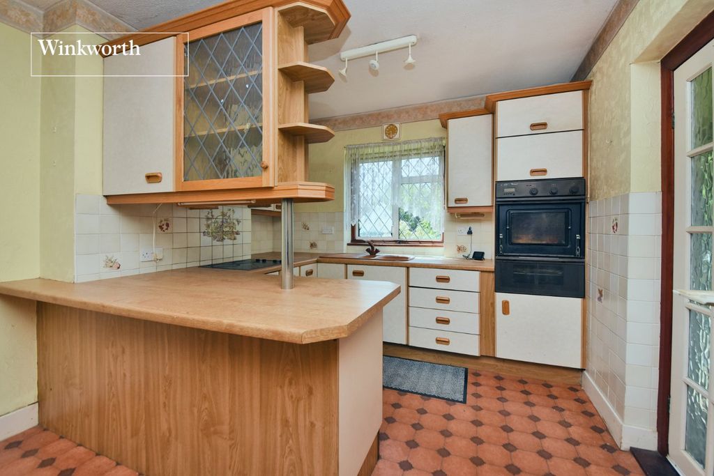 Property photo 3 of 19 Picture No. 10