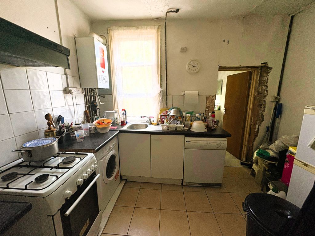 Property photo 3 of 8