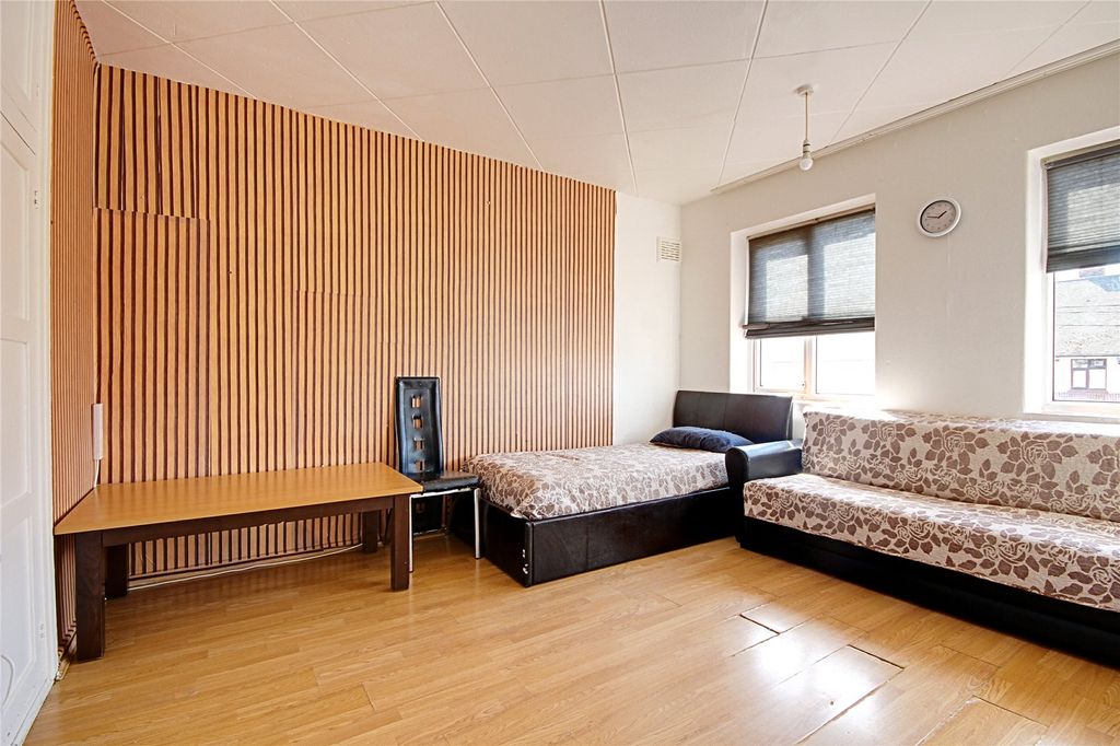 Property photo 1 of 9 Picture No. 07