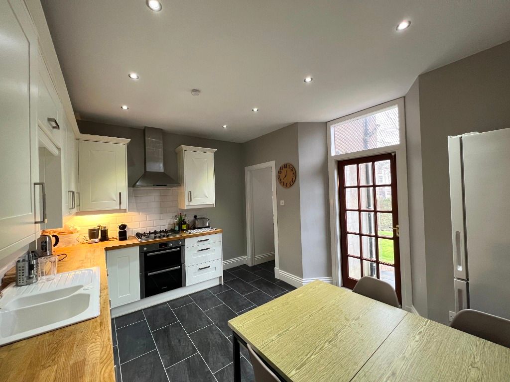 Property photo 3 of 11 Photo 3