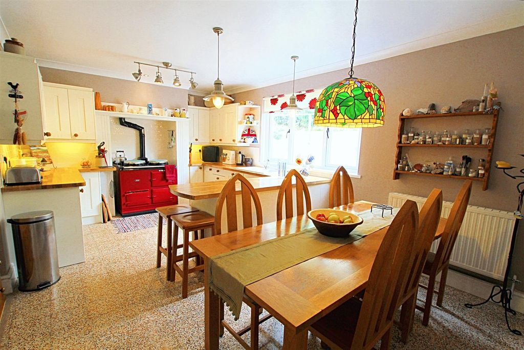 Property photo 2 of 58 Kitchen/Diner