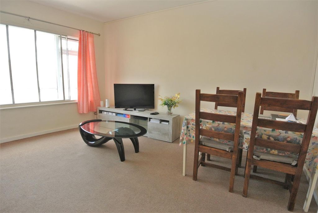 Property photo 3 of 9 2Daeld4Ddkgu-Jcc0Vvm7Q.Jpg
