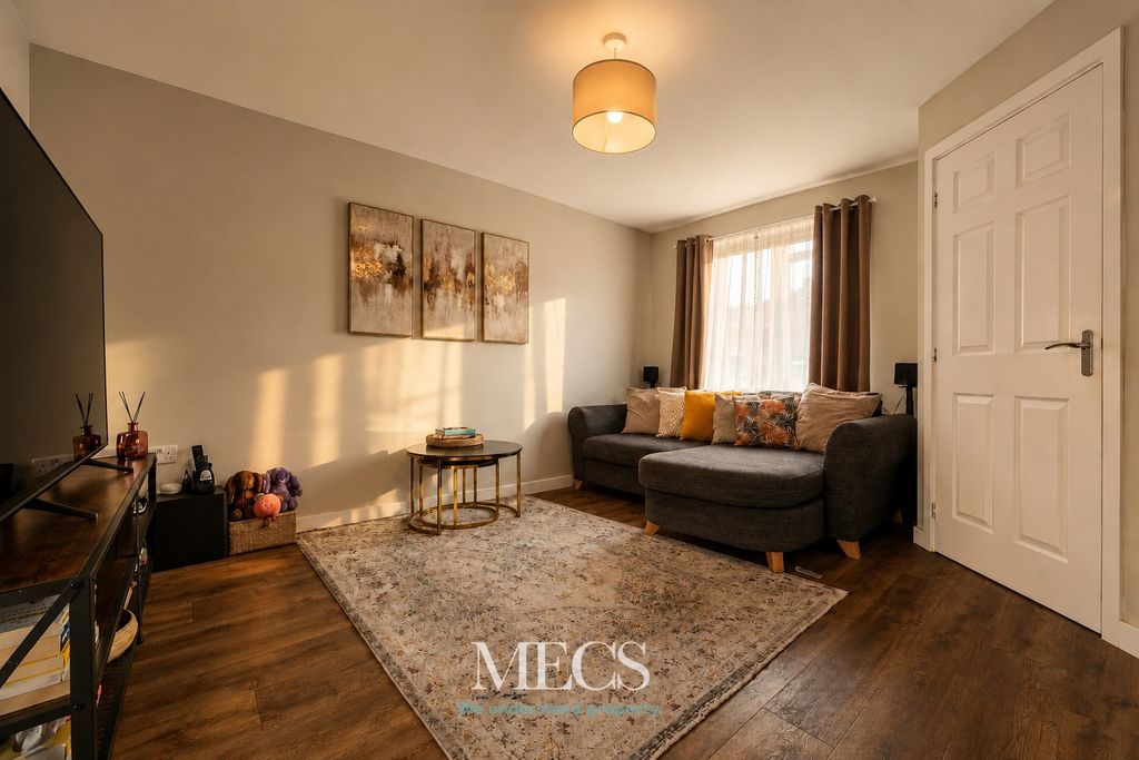 Property photo 2 of 13 4344802