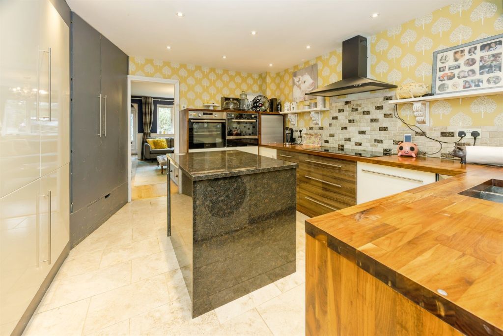 Additional image 5 of 2 bed terraced house for saleLancelot Close, Ifield, Crawley RH11